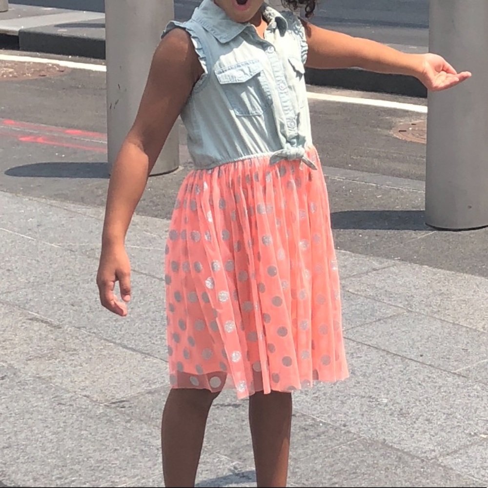 Girls dress
